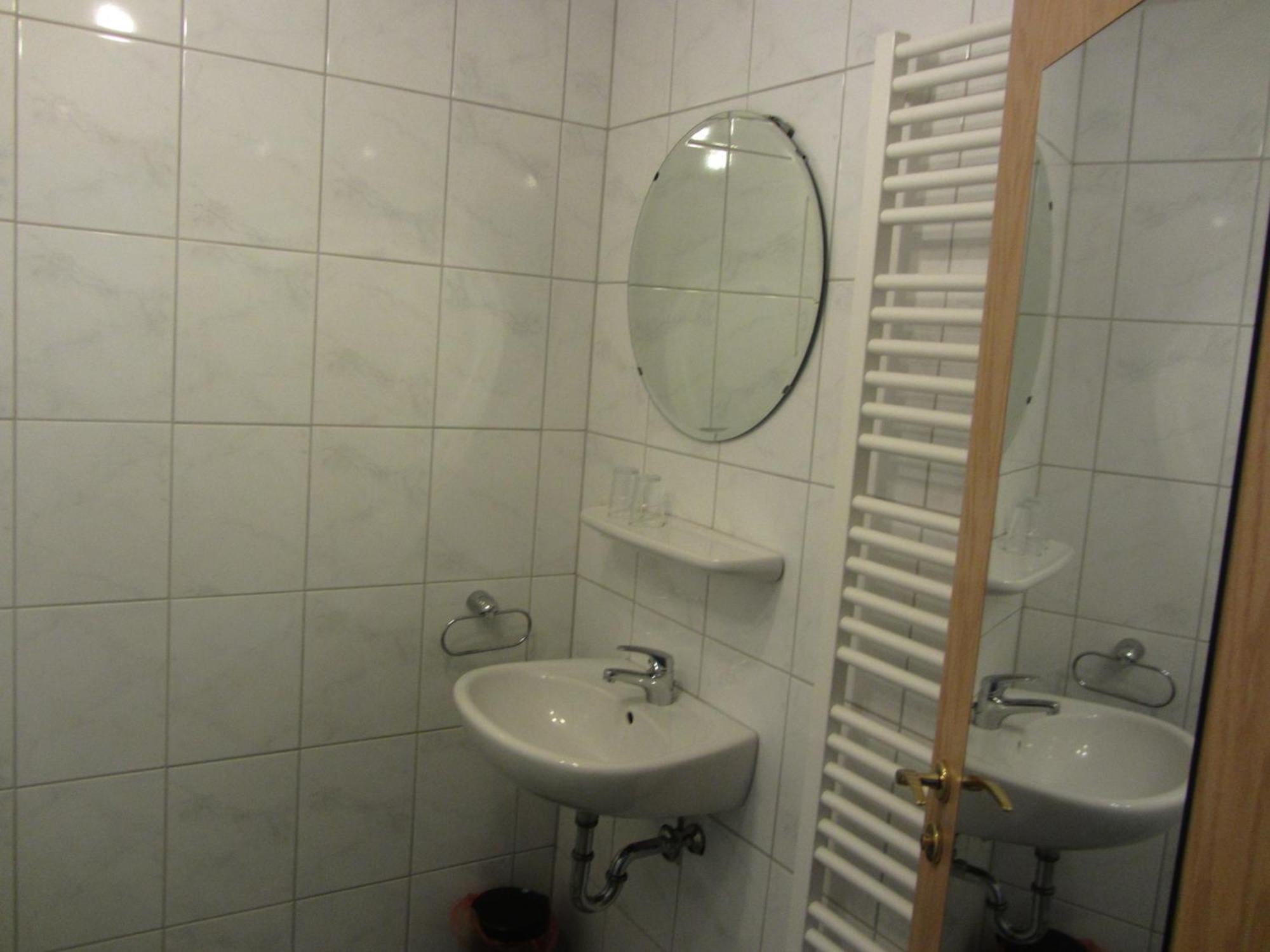 Hotel Gasthof Pension Riebel Etzenricht Exteriör bild