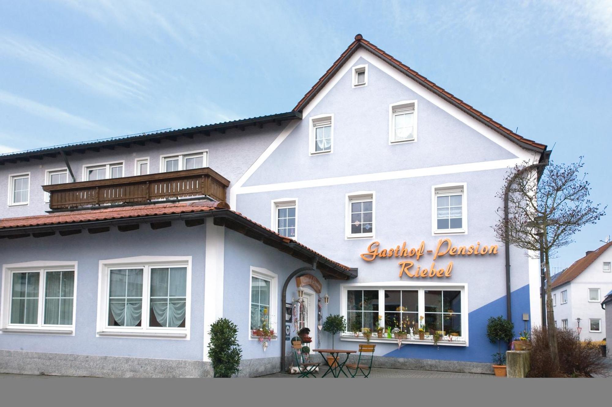 Hotel Gasthof Pension Riebel Etzenricht Exteriör bild
