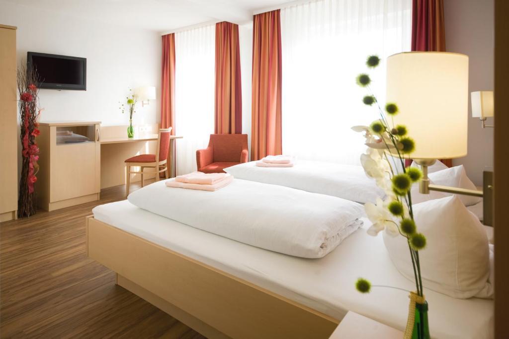 Hotel Gasthof Pension Riebel Etzenricht Rum bild